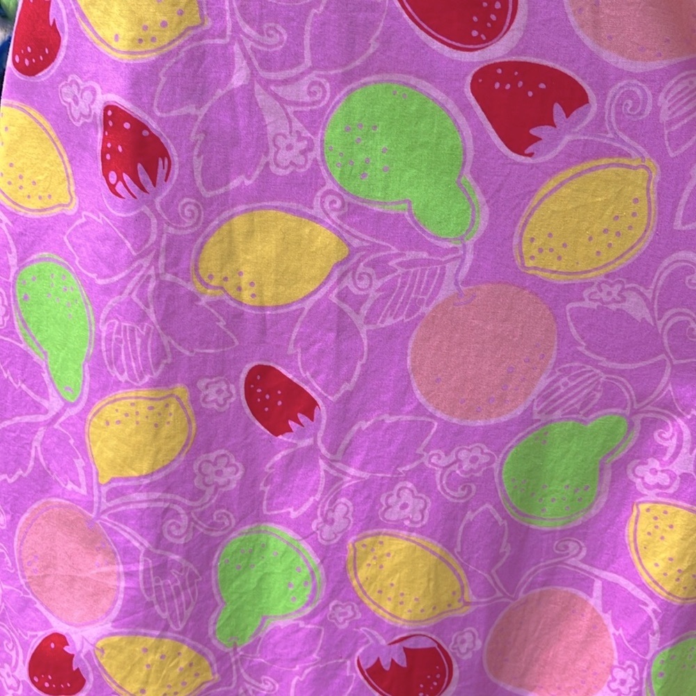 Like new Lily Pulitzer halter dress size 10 pink/fruit print - Picture 2 of 4
